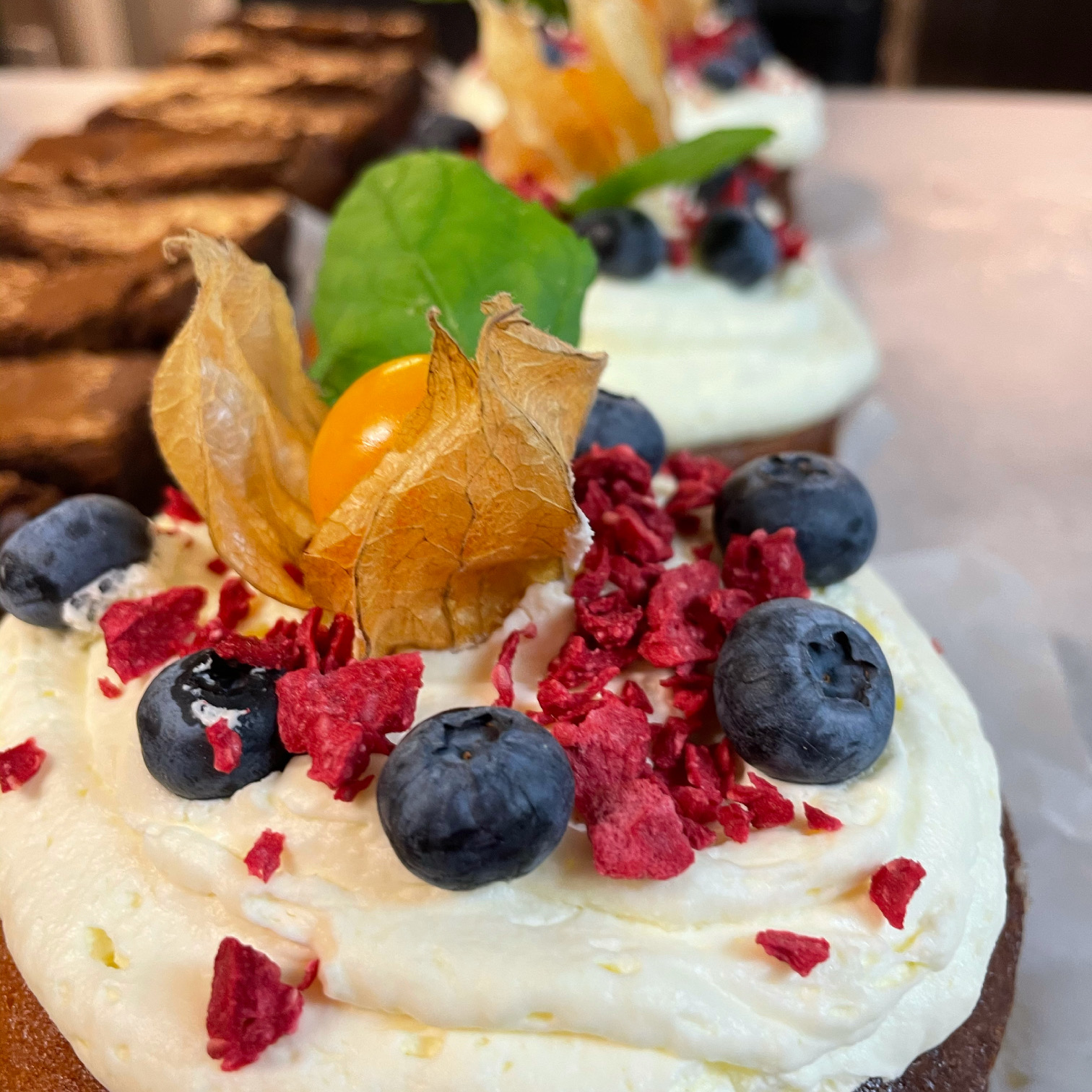 Lemon & almond cake